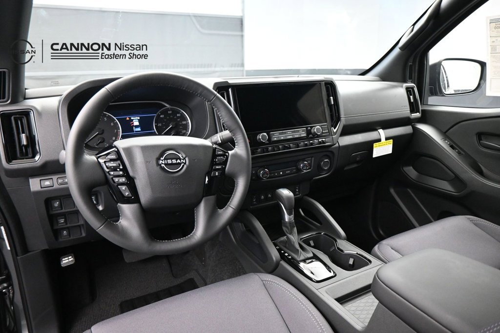 New 2027 Nissan Frontier SV w/ SV Convenience Package RWD image 9