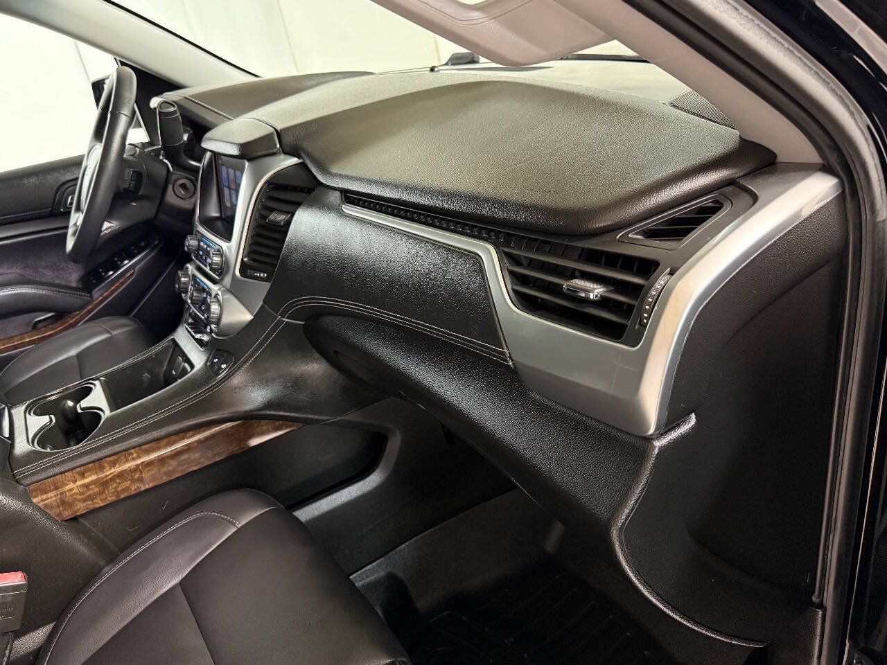 Used 2018 Chevrolet Tahoe LT RWD image 44
