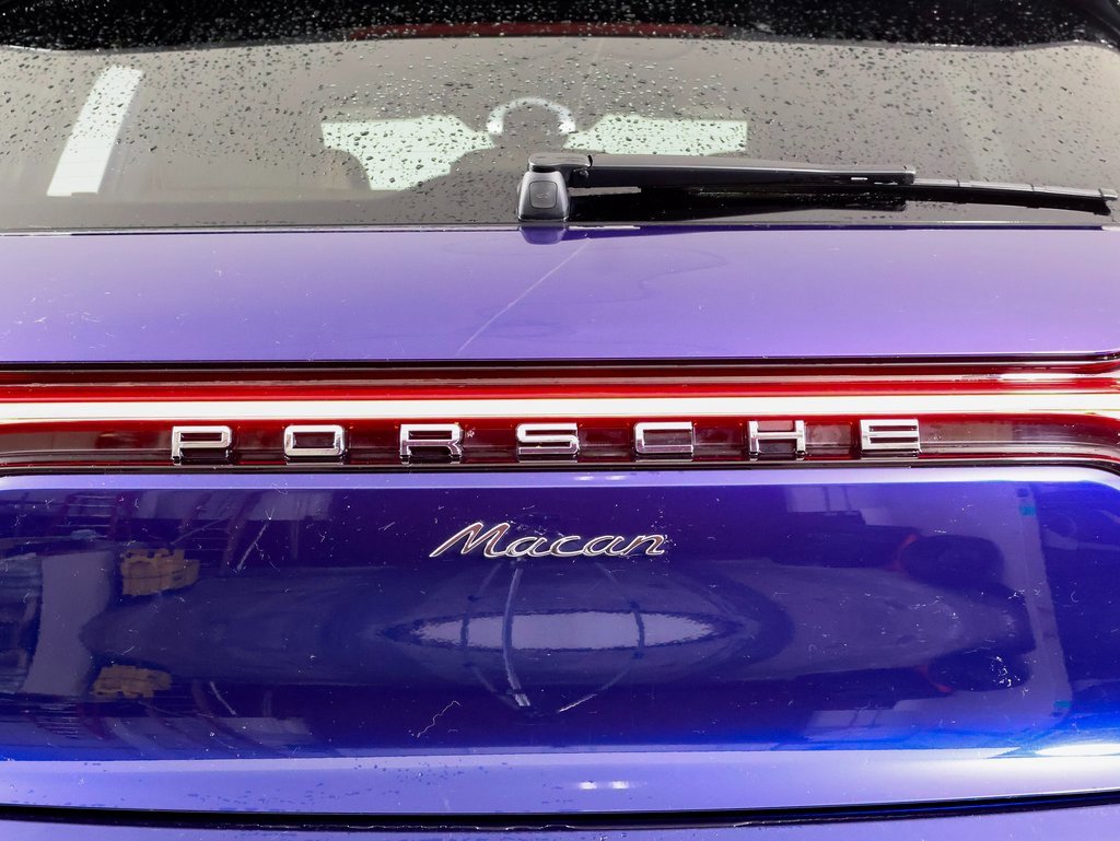 Used 2023 Porsche Macan image 14