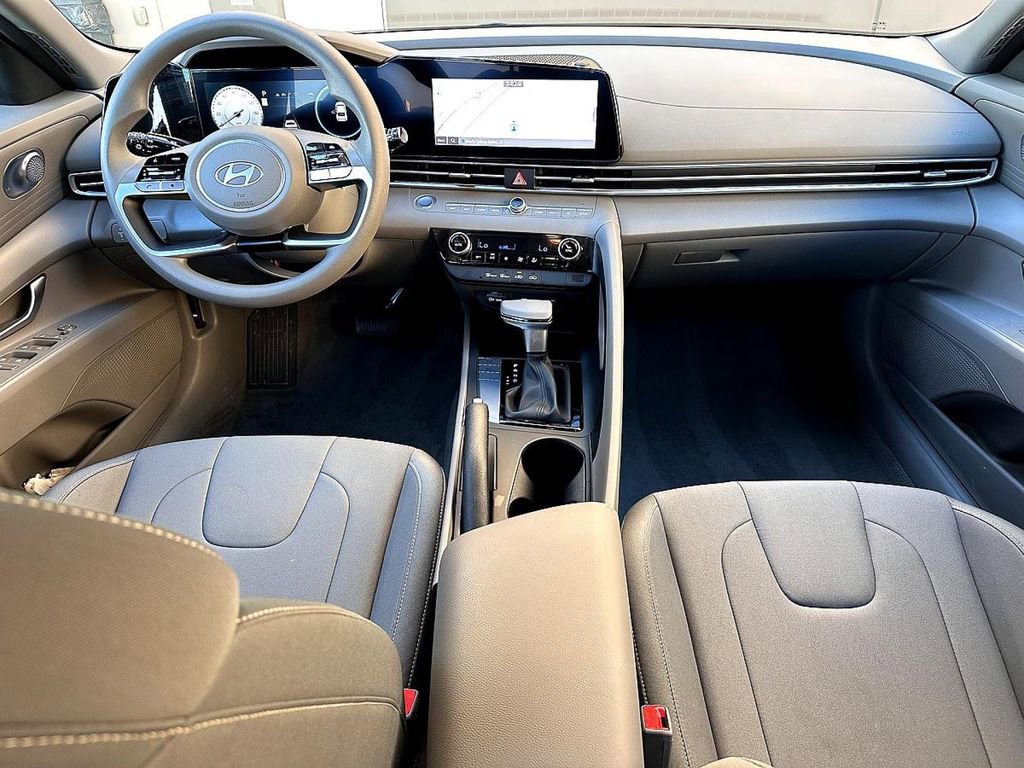 Used 2024 Hyundai Elantra SEL image 22