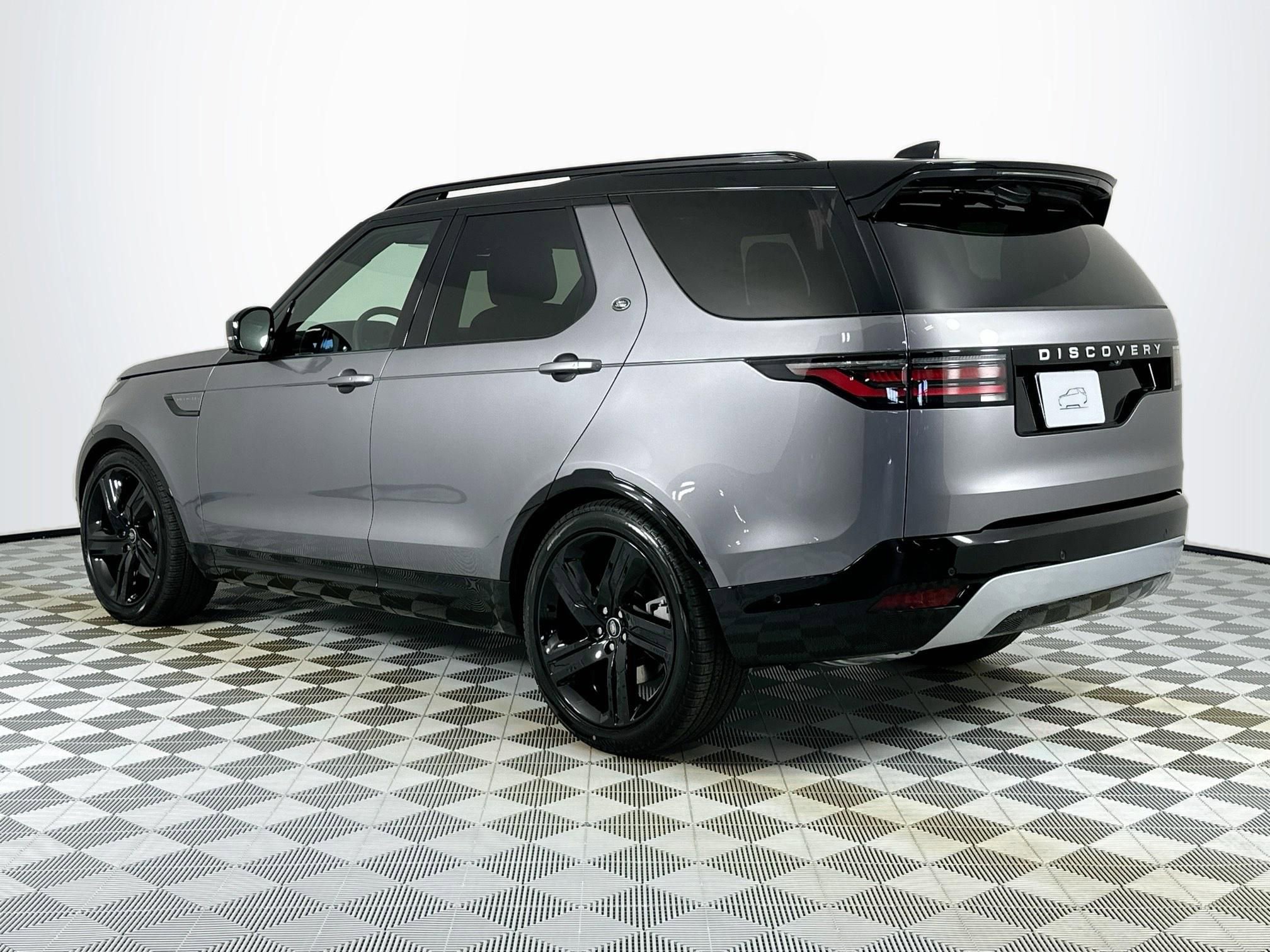 Used 2026 Land Rover Discovery Limited Edition image 7
