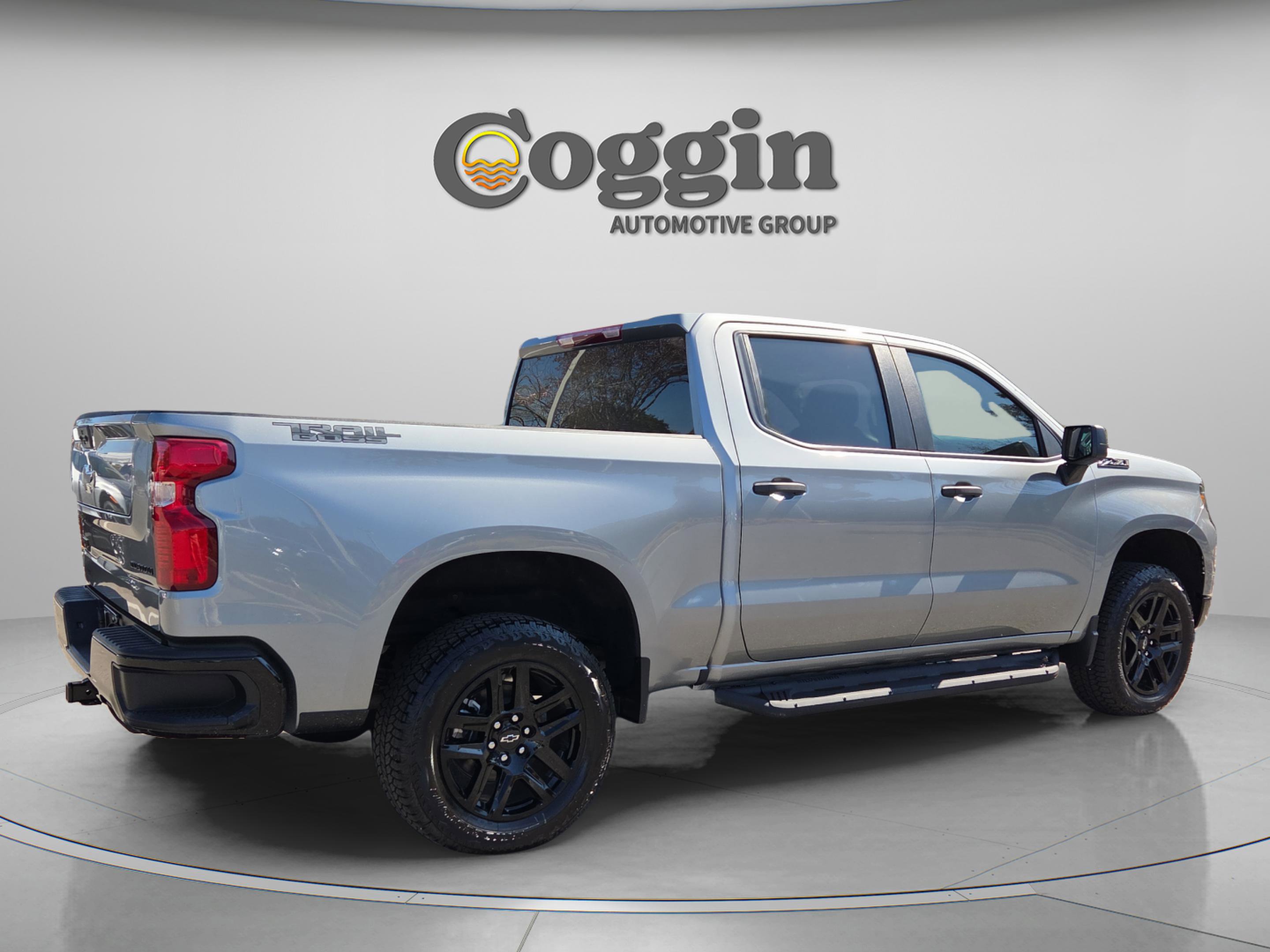 New 2026 Chevrolet Silverado 1500 Custom Trail Boss w/ Dark Appearance Package AWD/4WD image 6