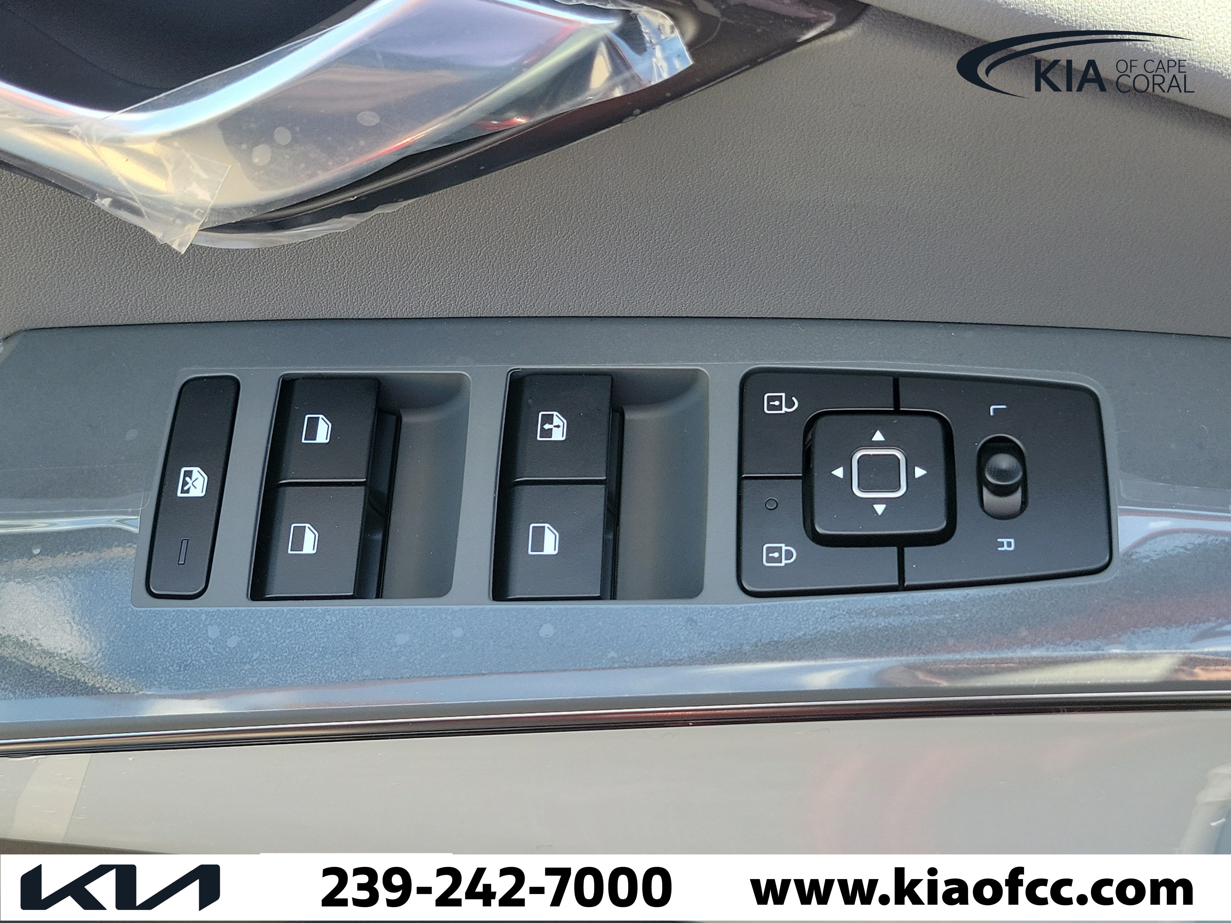 New 2026 Kia Niro EX FWD image 24