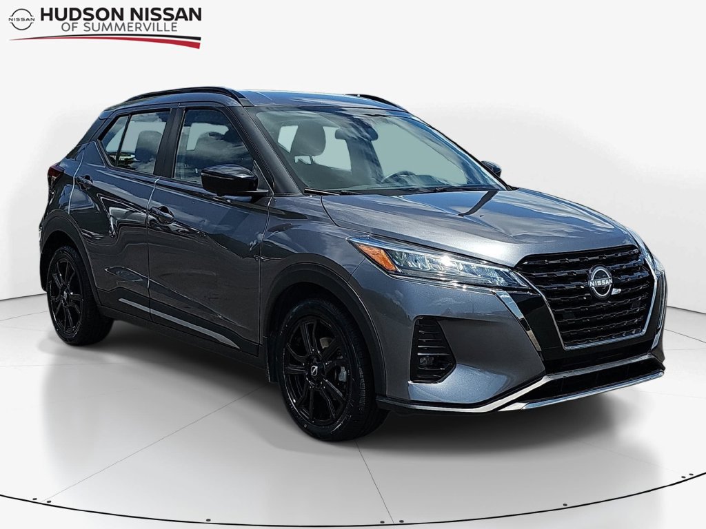 Used 2023 Nissan Kicks SR