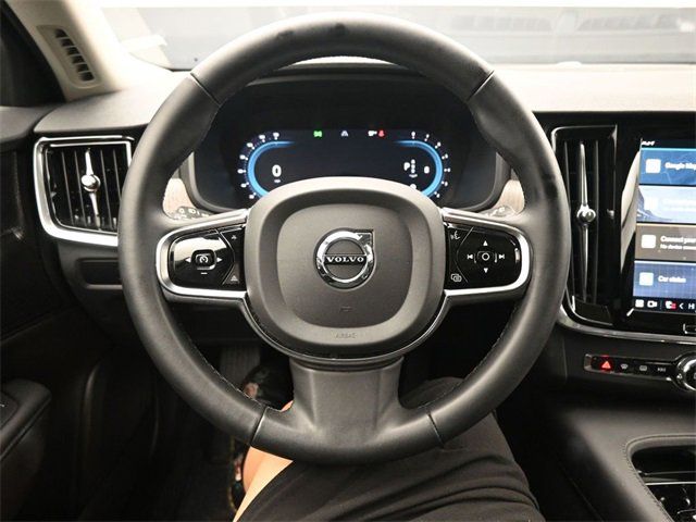 Certified 2024 Volvo V90 B6 Cross Country Plus image 23