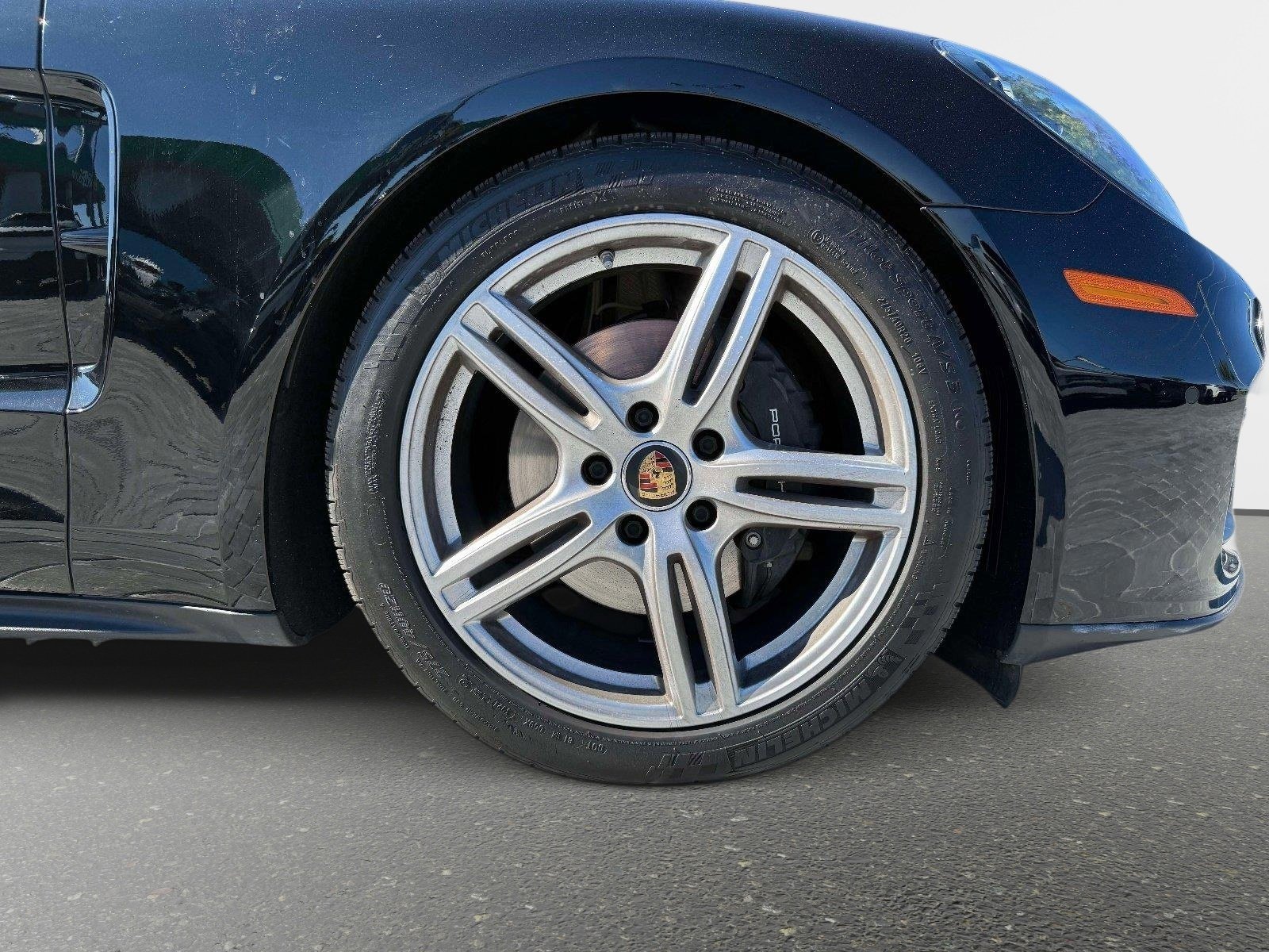 Used 2022 Porsche Panamera 4 AWD/4WD image 22