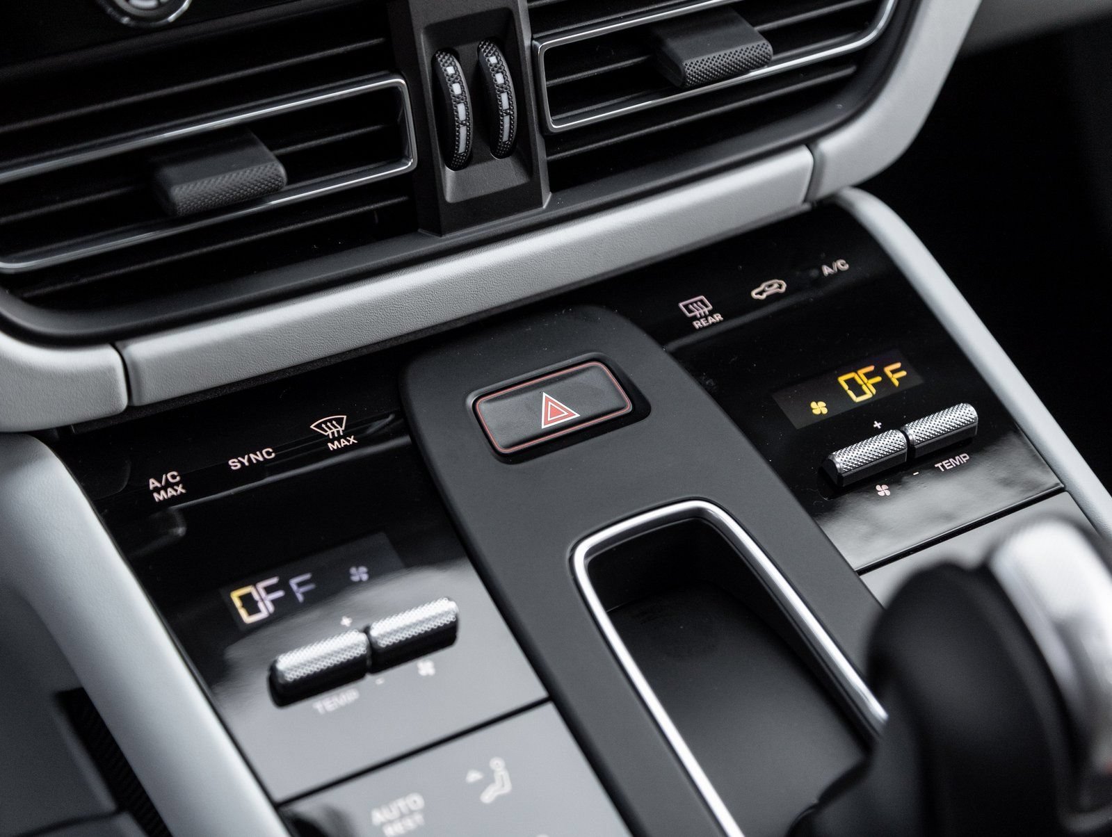 Certified 2026 Porsche Macan S AWD/4WD image 26