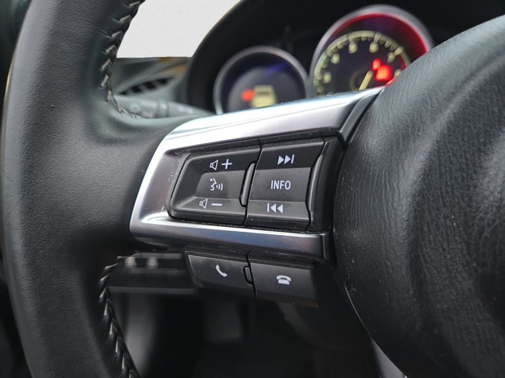 Used 2021 MAZDA MX-5 Miata RF Grand Touring image 17