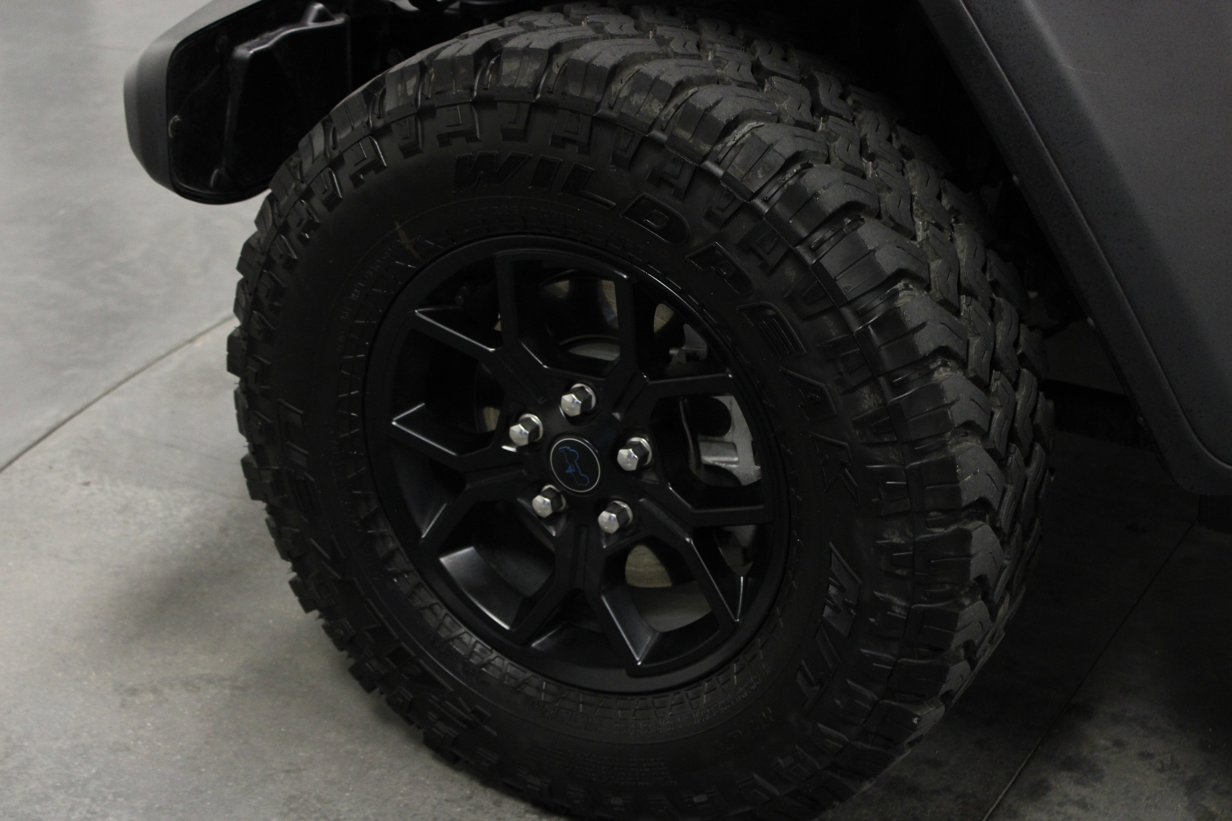 Used 2025 Jeep Wrangler Willys AWD/4WD image 10