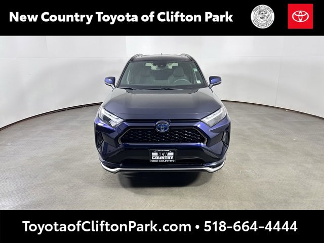 Used 2023 Toyota RAV4 SE image 8