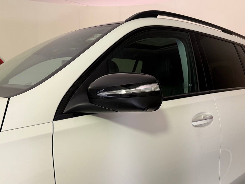 Used 2026 Mercedes-Benz GLS 450 4MATIC image 10