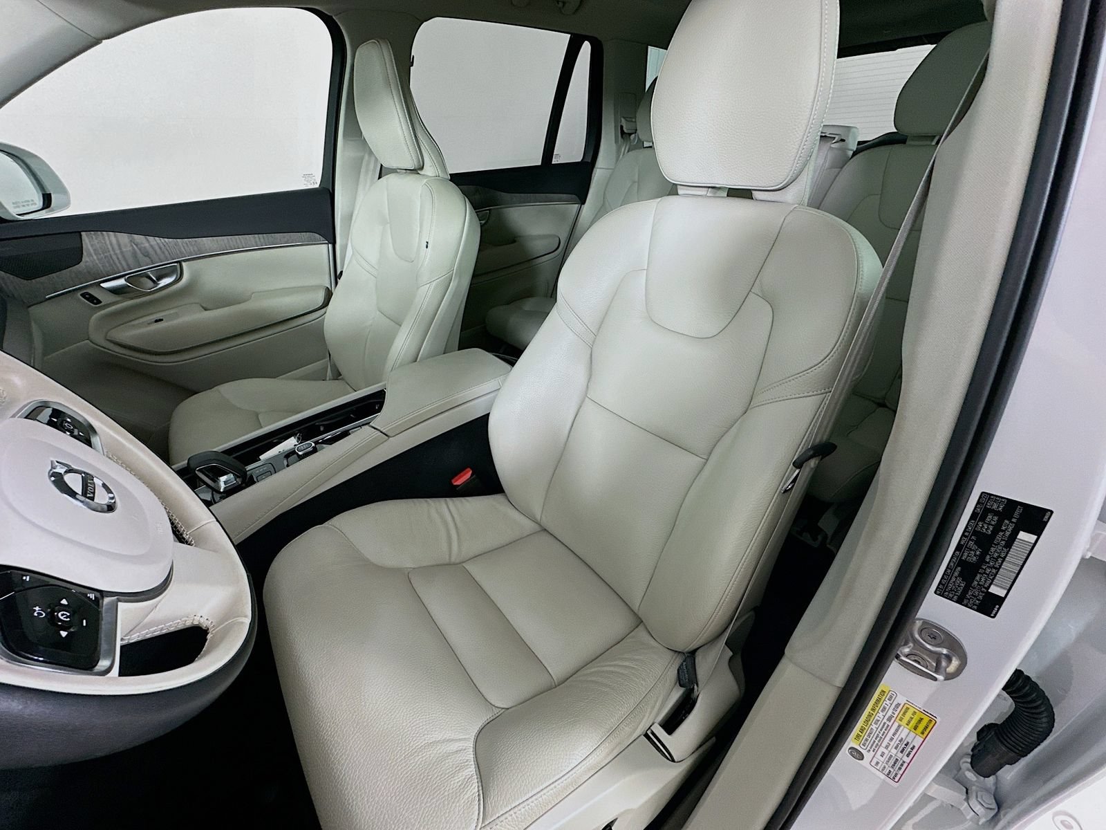 Used 2023 Volvo XC90 B6 Plus w/ Protection Package Premier AWD/4WD image 33