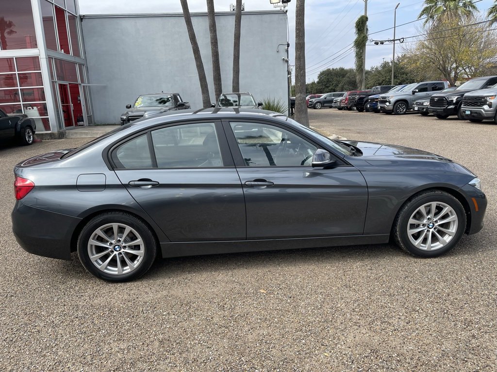 Used 2016 BMW 320i Sedan image 9