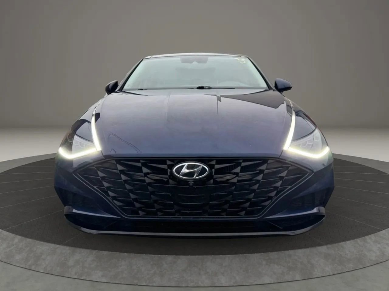 Used 2021 Hyundai Sonata Limited w/ Winter Weather Package image 2