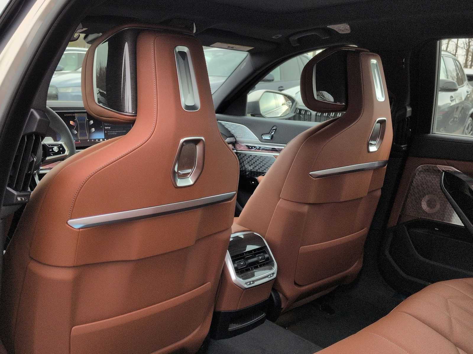 New 2026 BMW 760i xDrive w/ Executive Package AWD/4WD image 18