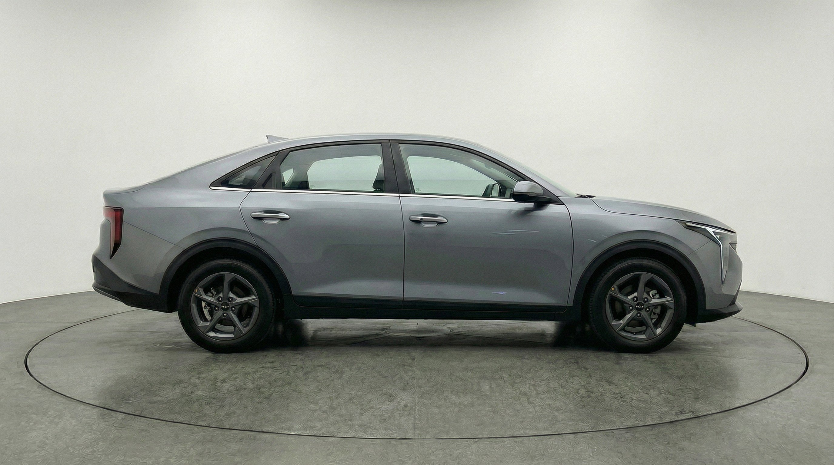 Used 2025 Kia K4 LXS image 11