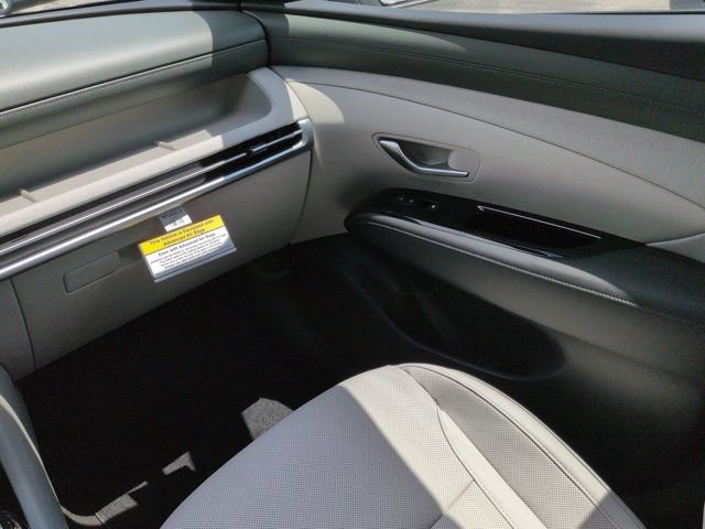 Certified 2026 Hyundai Tucson Limited FWD image 17