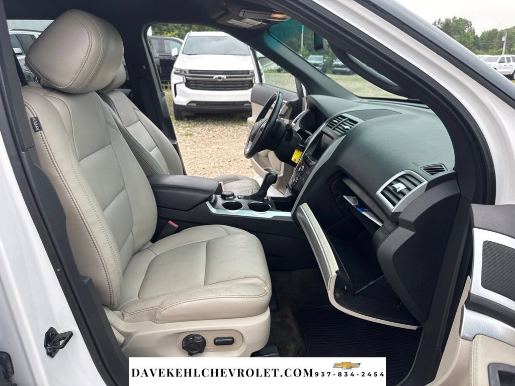 Used 2013 Ford Explorer XLT AWD/4WD image 24