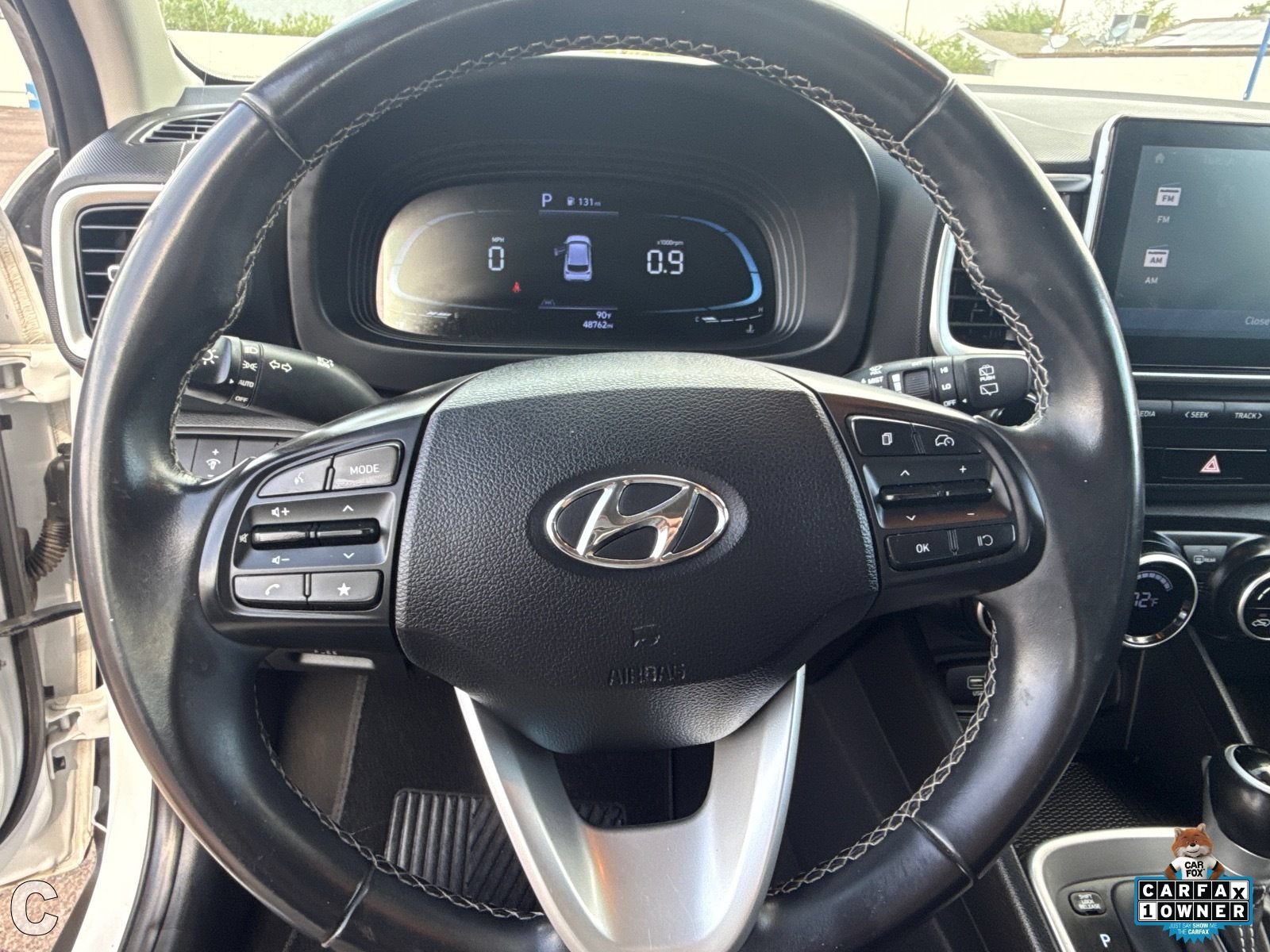 Used 2024 Hyundai Venue SEL FWD image 28