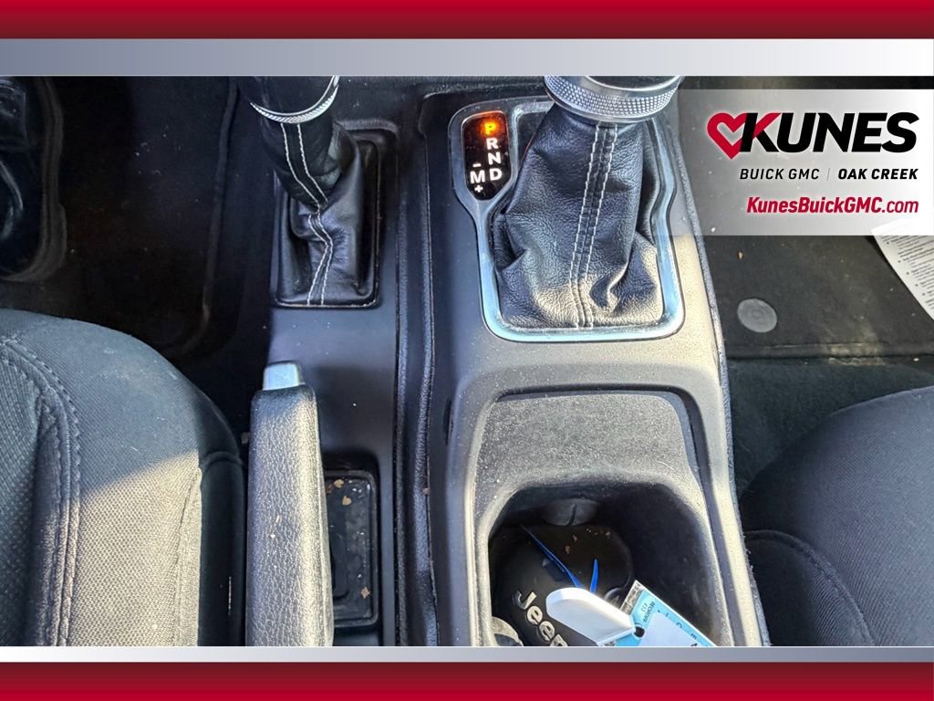 Used 2023 Jeep Gladiator Overland image 19