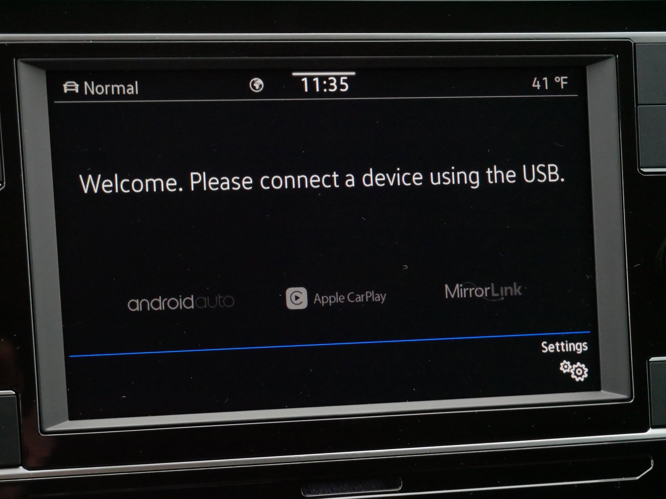 Certified 2024 Volkswagen Tiguan S image 27