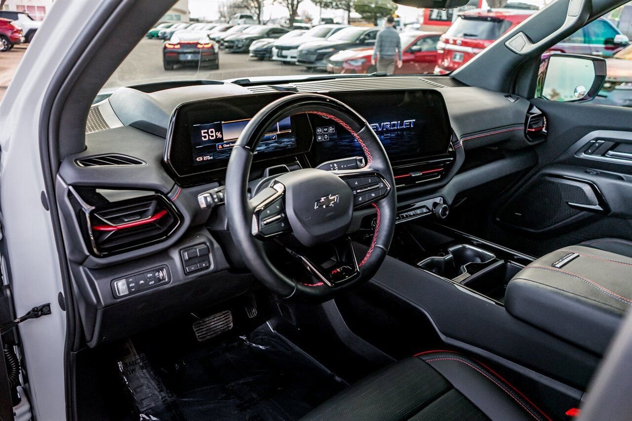 Used 2024 Chevrolet Silverado EV RST image 13