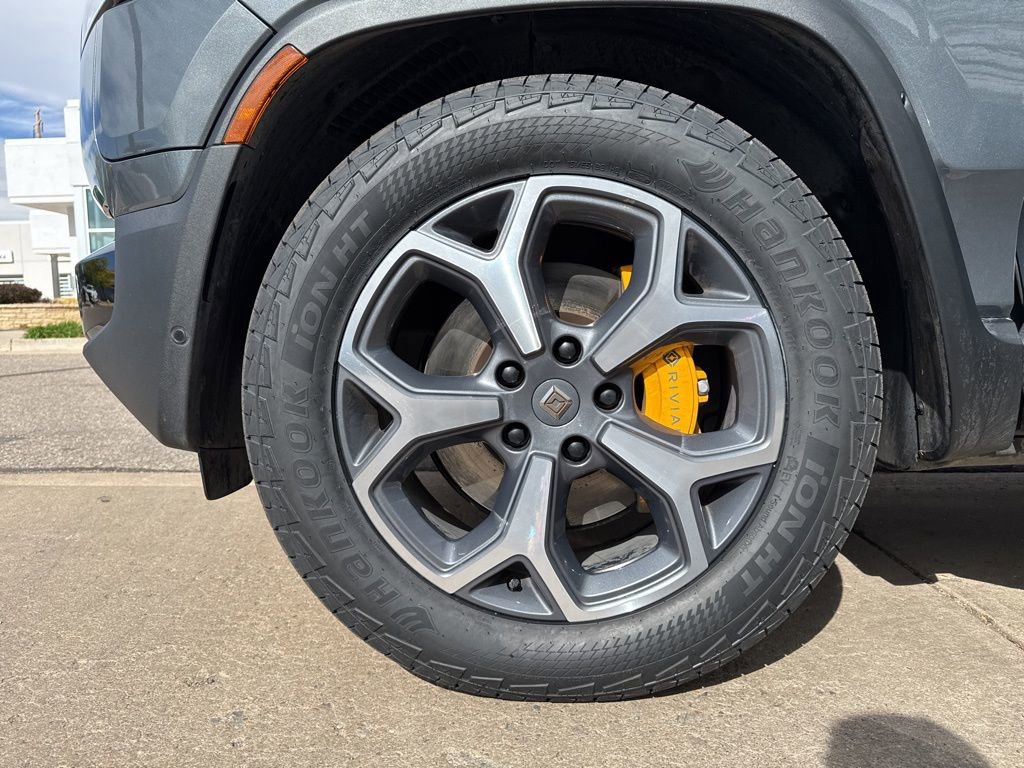 Used 2024 Rivian R1S Adventure AWD/4WD image 26