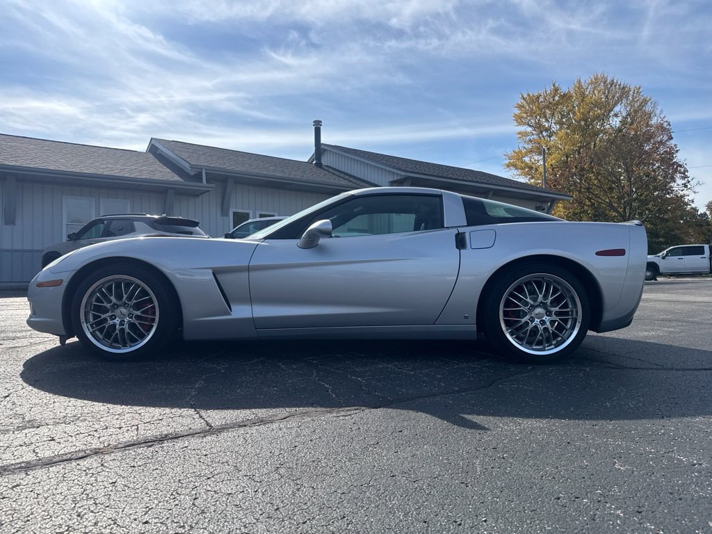 Used 2009 Chevrolet Corvette Coupe RWD image 5