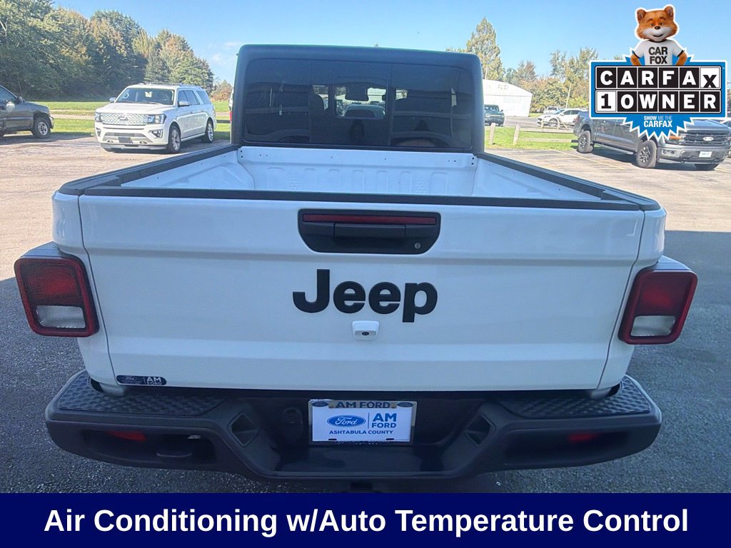 Used 2024 Jeep Gladiator Sport AWD/4WD image 4