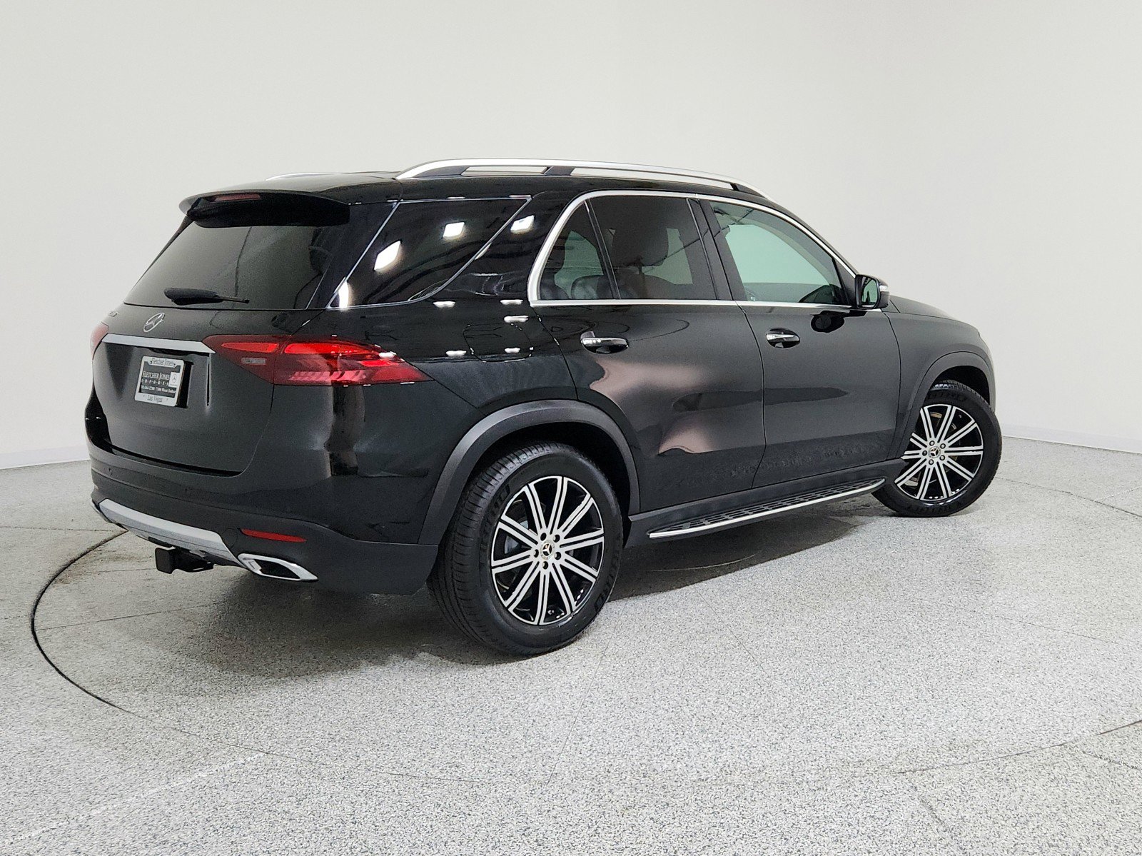 Certified 2025 Mercedes-Benz GLE 350 4MATIC image 3