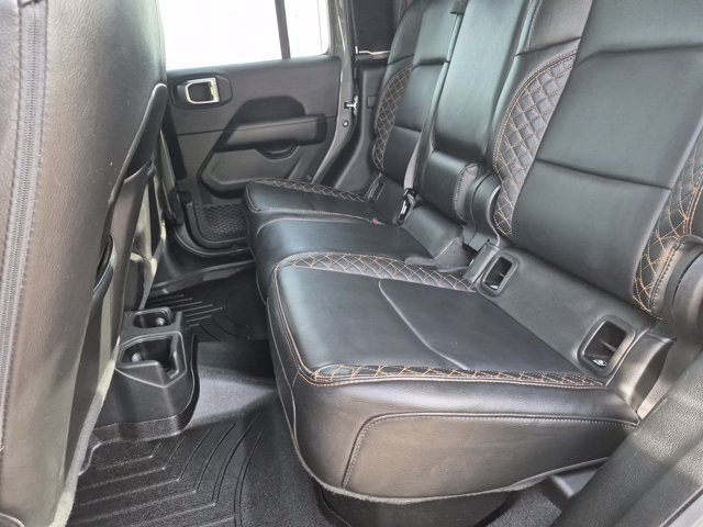 Used 2022 Jeep Gladiator Overland AWD/4WD image 25