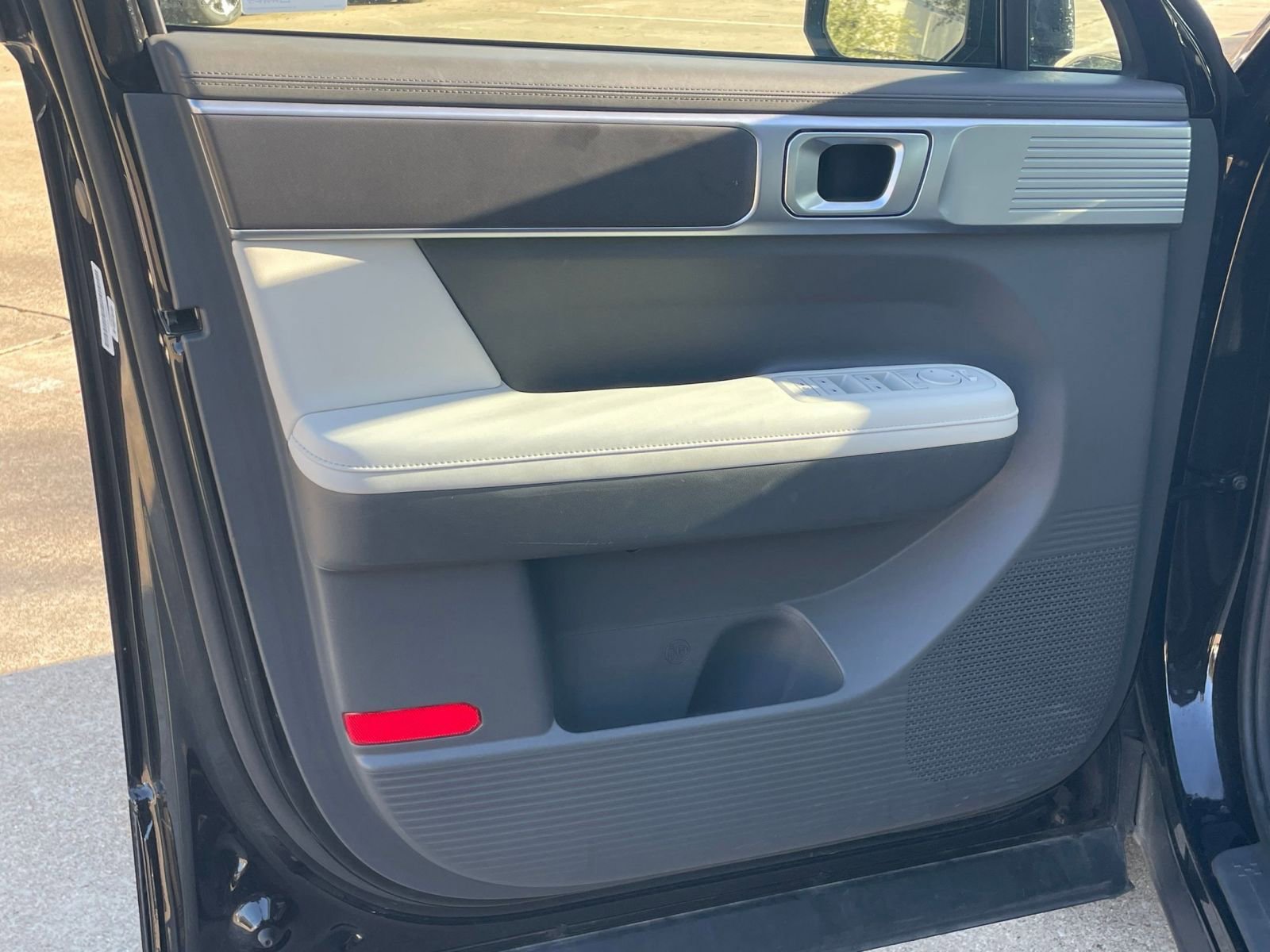 Used 2025 Hyundai Santa Fe SEL image 18