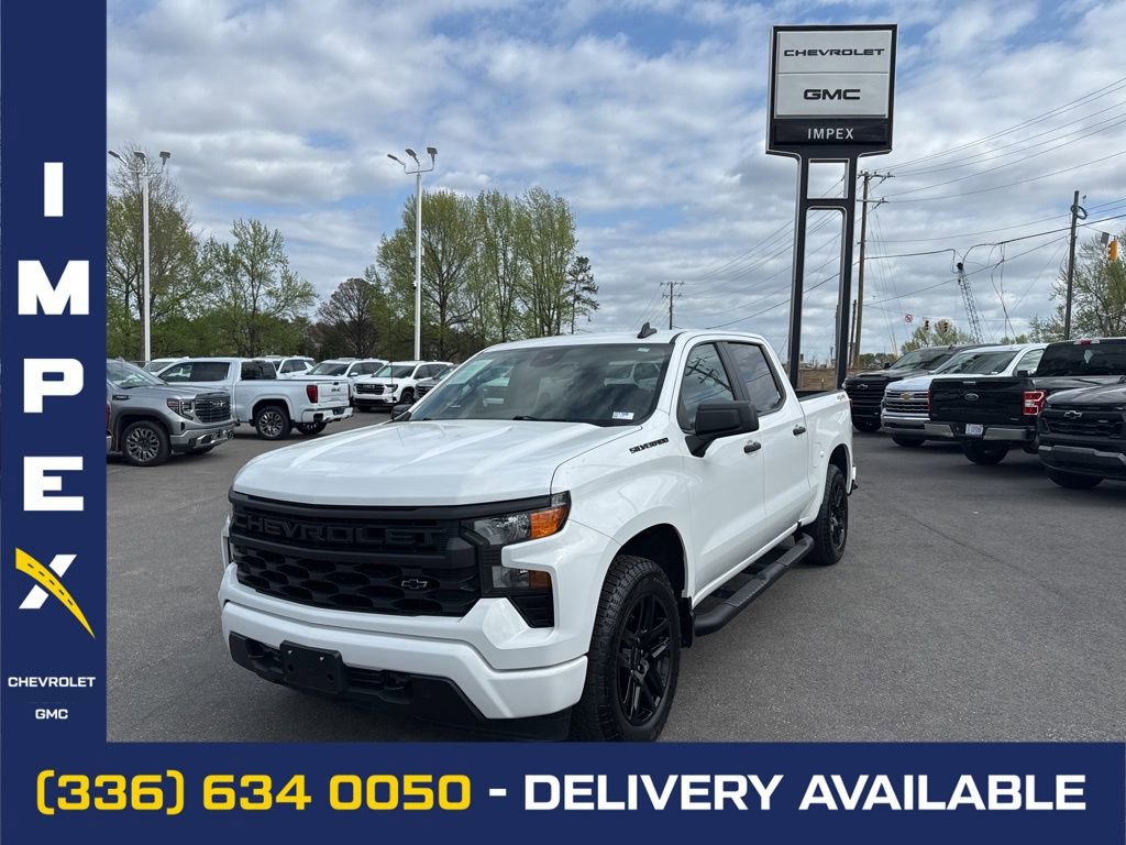 Used 2024 Chevrolet Silverado 1500 Custom image 1