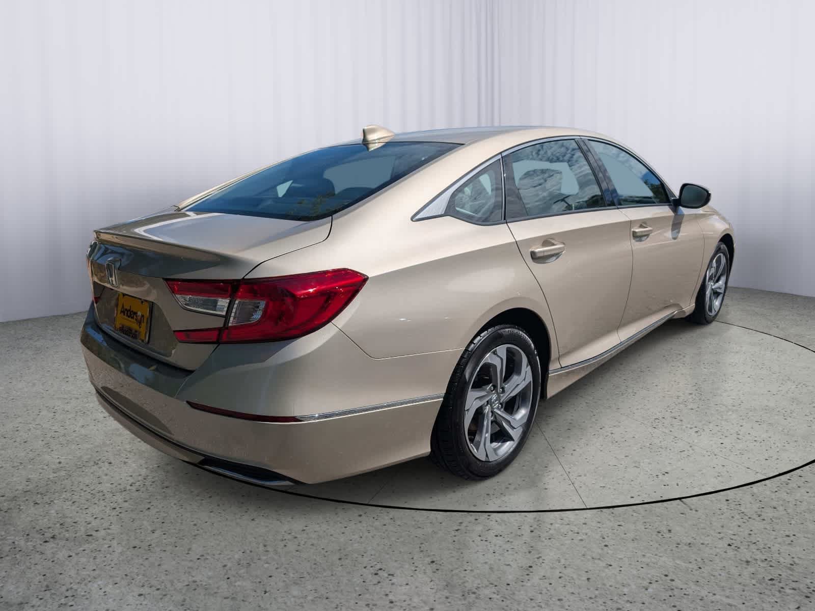 Certified 2018 Honda Accord EX-L image 3