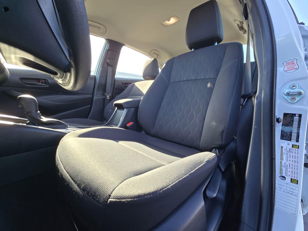 Used 2024 Toyota Corolla LE FWD image 17