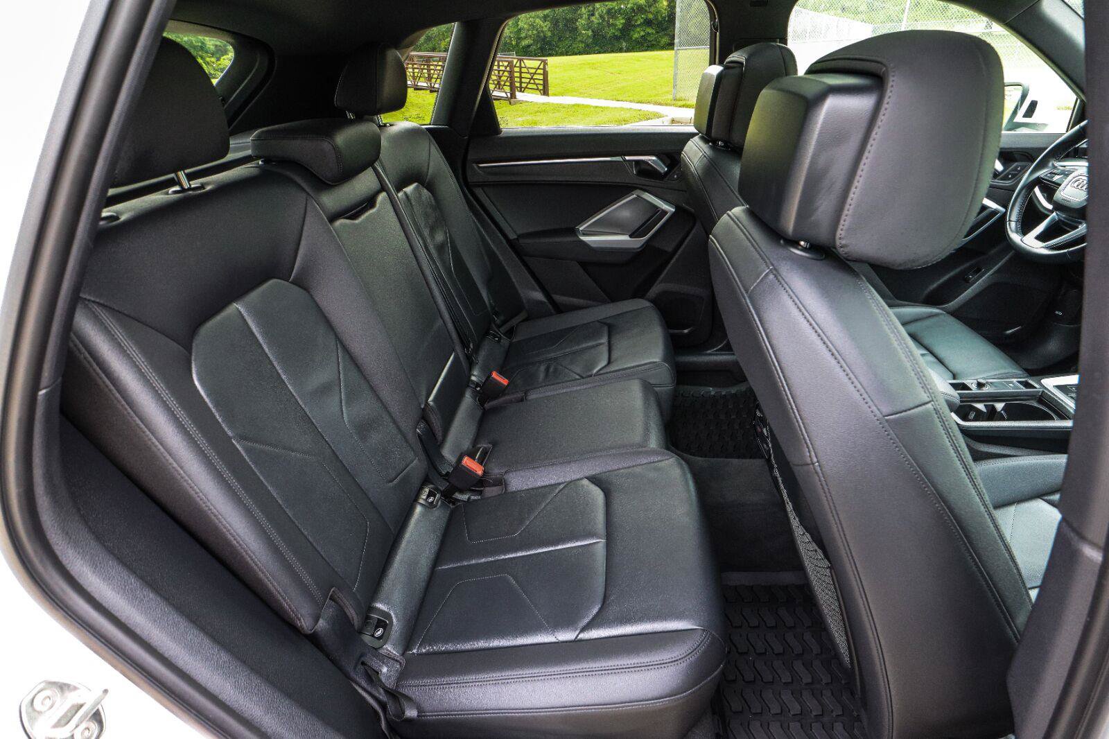 Used 2020 Audi Q3 2.0T Premium w/ Convenience Package AWD/4WD image 42