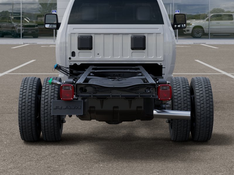 New 2025 RAM 5500 Tradesman AWD/4WD image 13