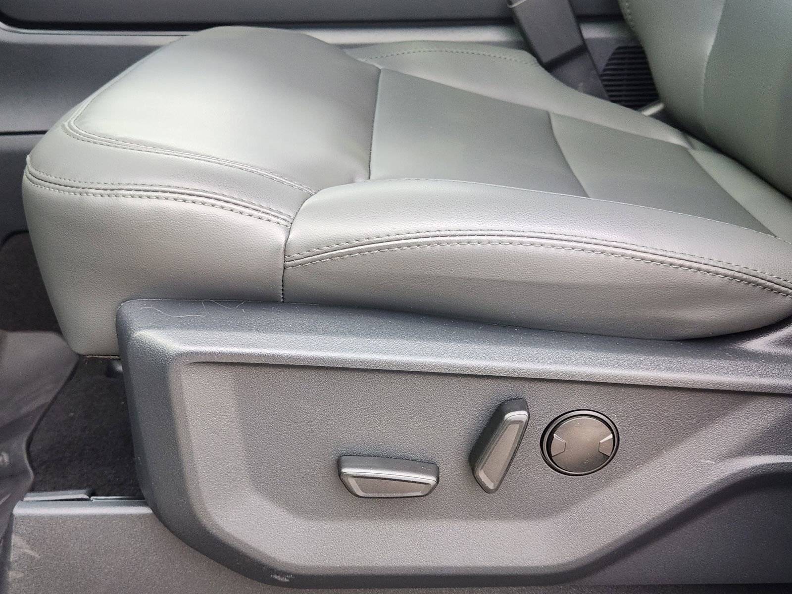 New 2026 Ford Expedition Max Active image 22