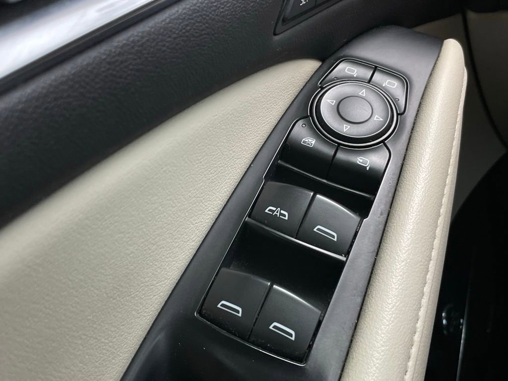 Used 2023 Buick Enclave Premium w/ Experience Buick Package image 12