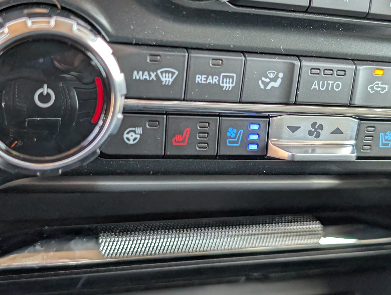 Used 2025 Ford F150 Platinum w/ Equipment Group 703A Plus AWD/4WD image 18