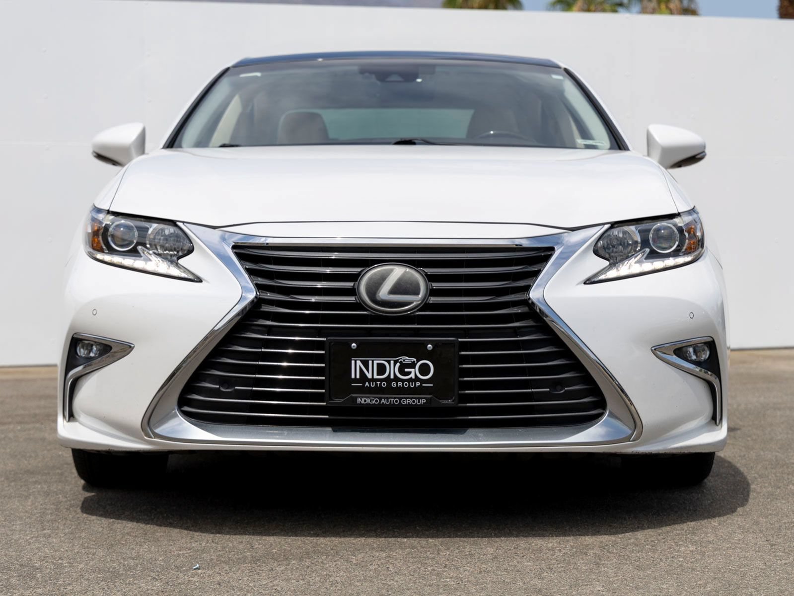 Used 2018 Lexus ES 350 w/ Navigation System Package FWD image 4