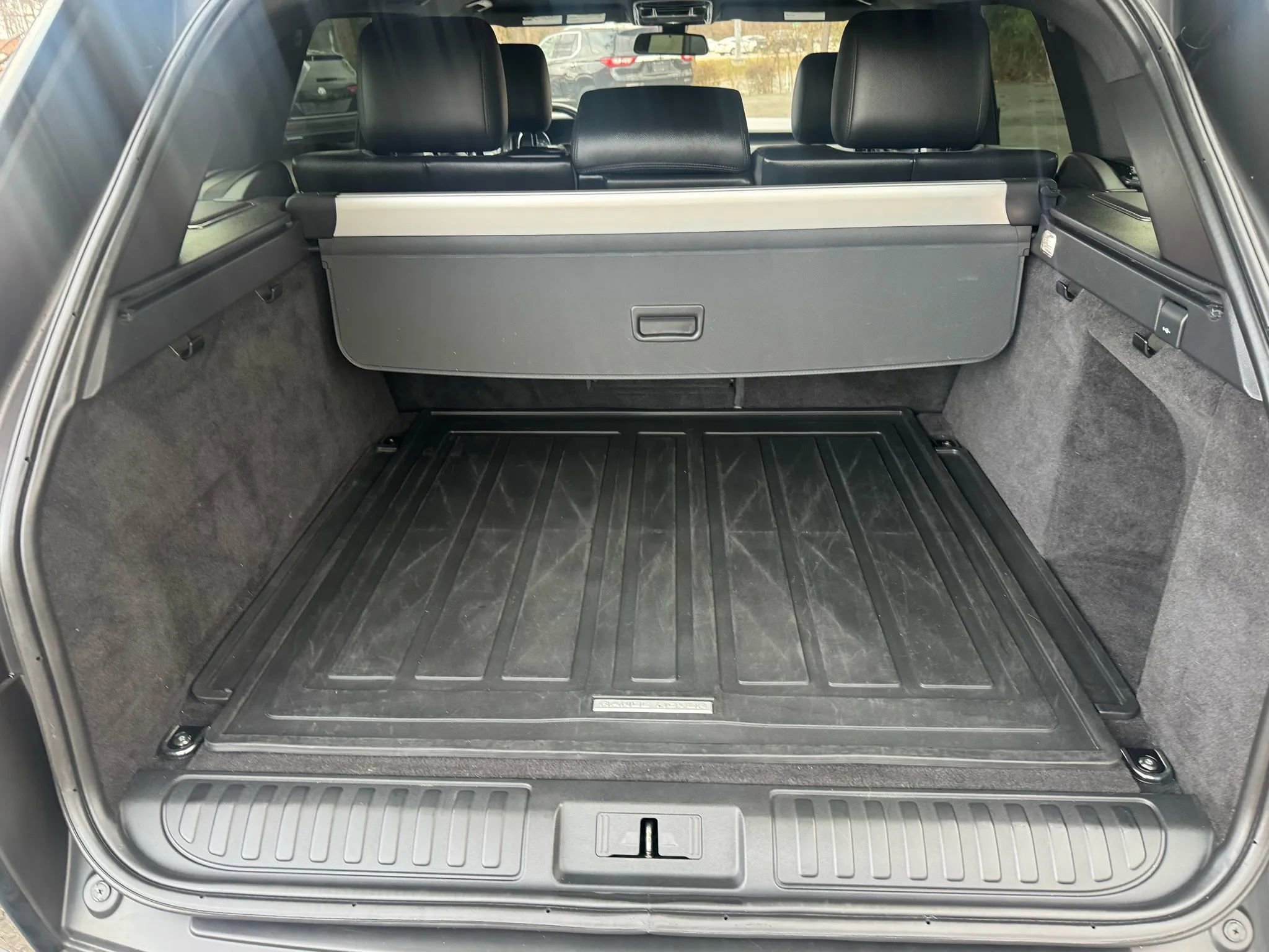 Used 2016 Land Rover Range Rover Sport SE image 21