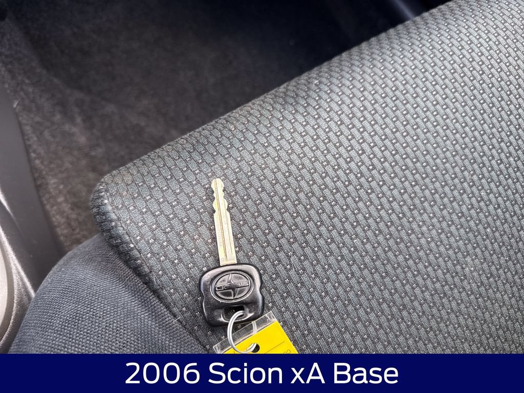 Used 2006 Scion xA FWD image 22