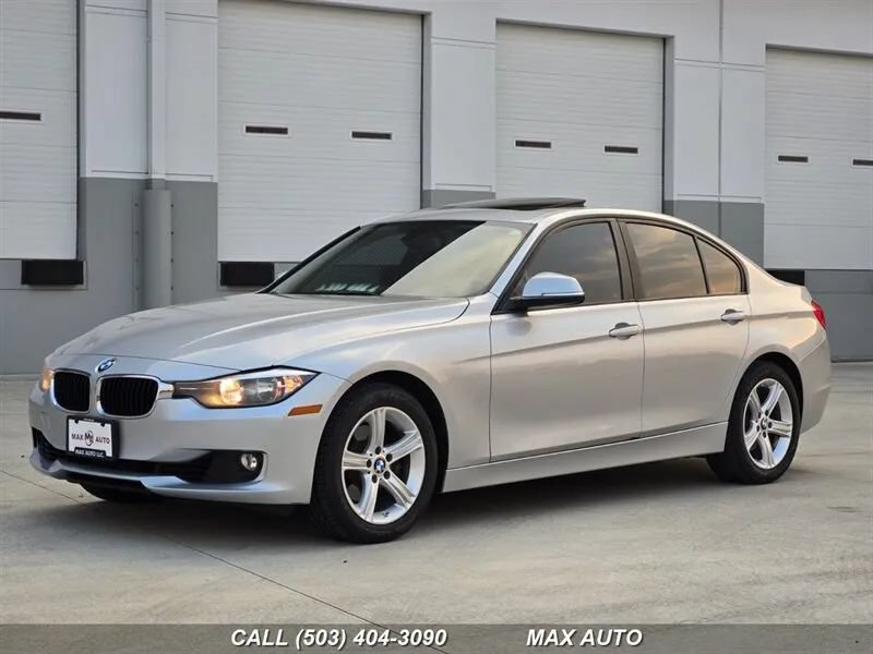 Used 2014 BMW 328i Sedan RWD image 4