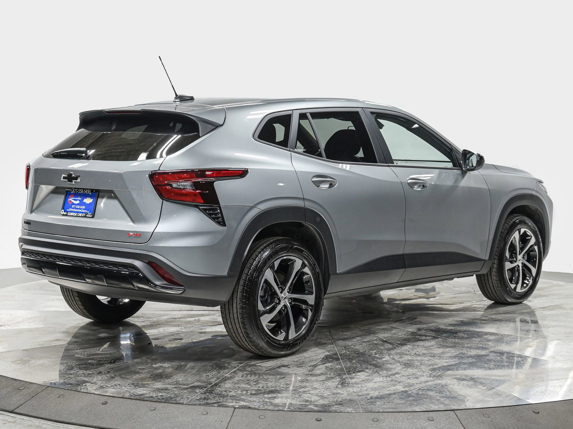 Used 2026 Chevrolet Trax RS FWD image 7