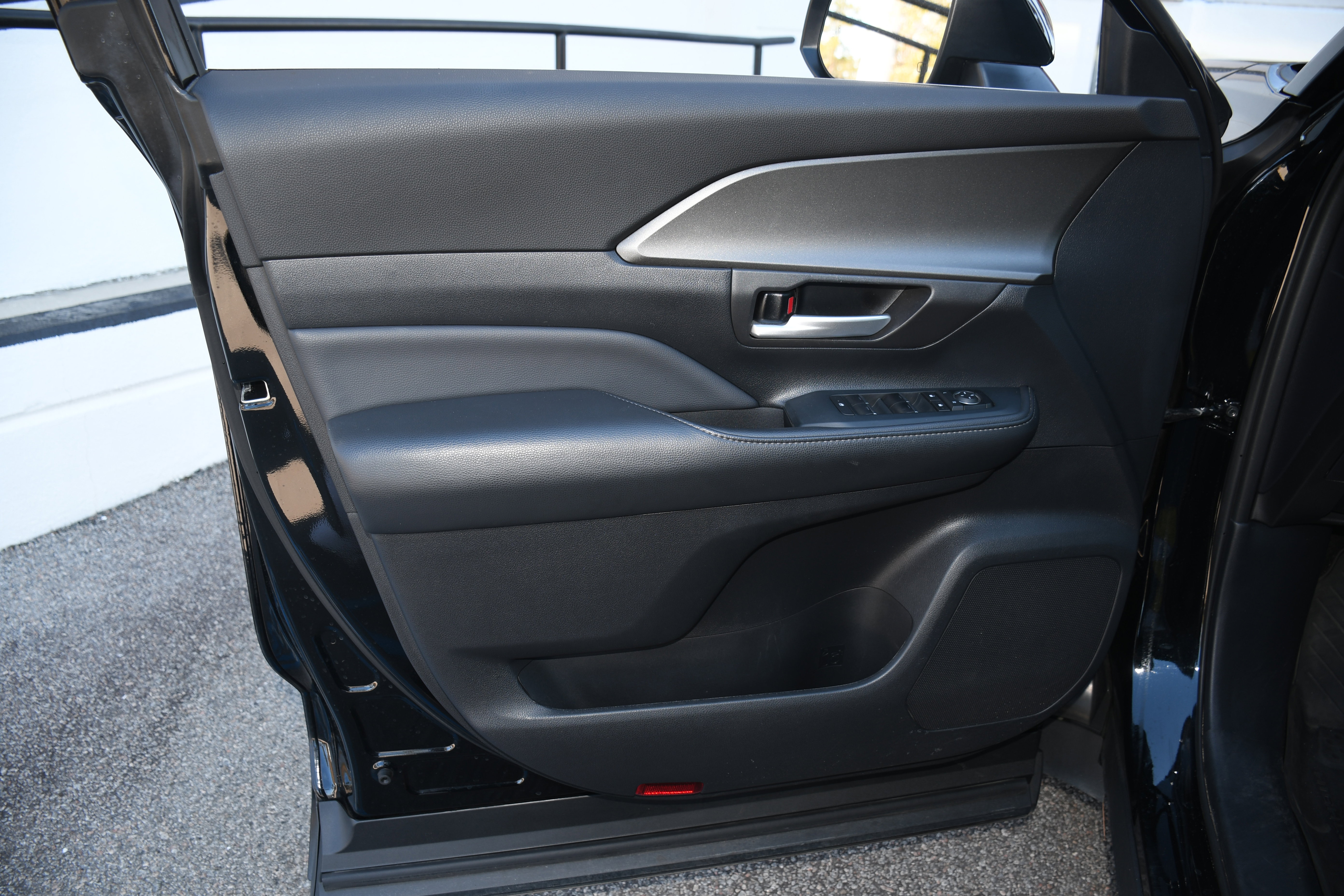 Used 2024 Toyota Grand Highlander XLE image 9