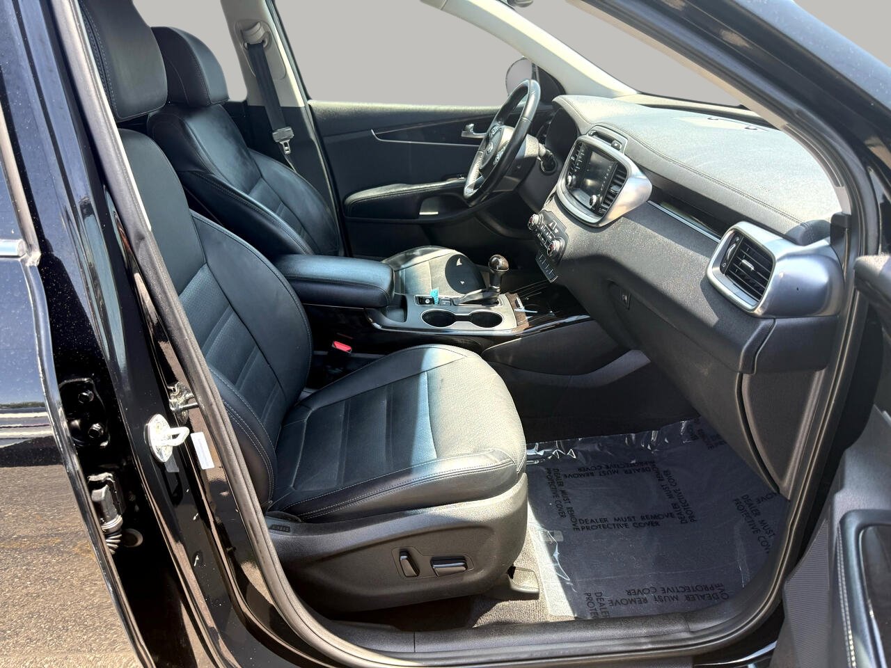 Used 2017 Kia Sorento EX image 23