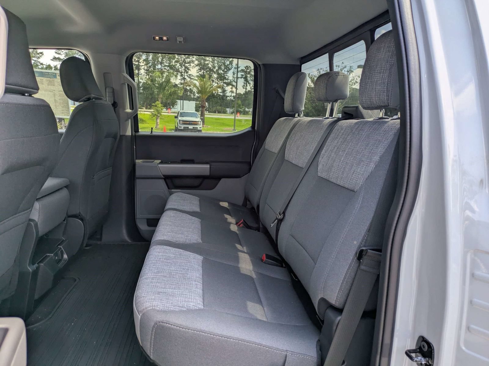 New 2026 Ford F250 XLT w/ FX4 Off-Road Package AWD/4WD image 7