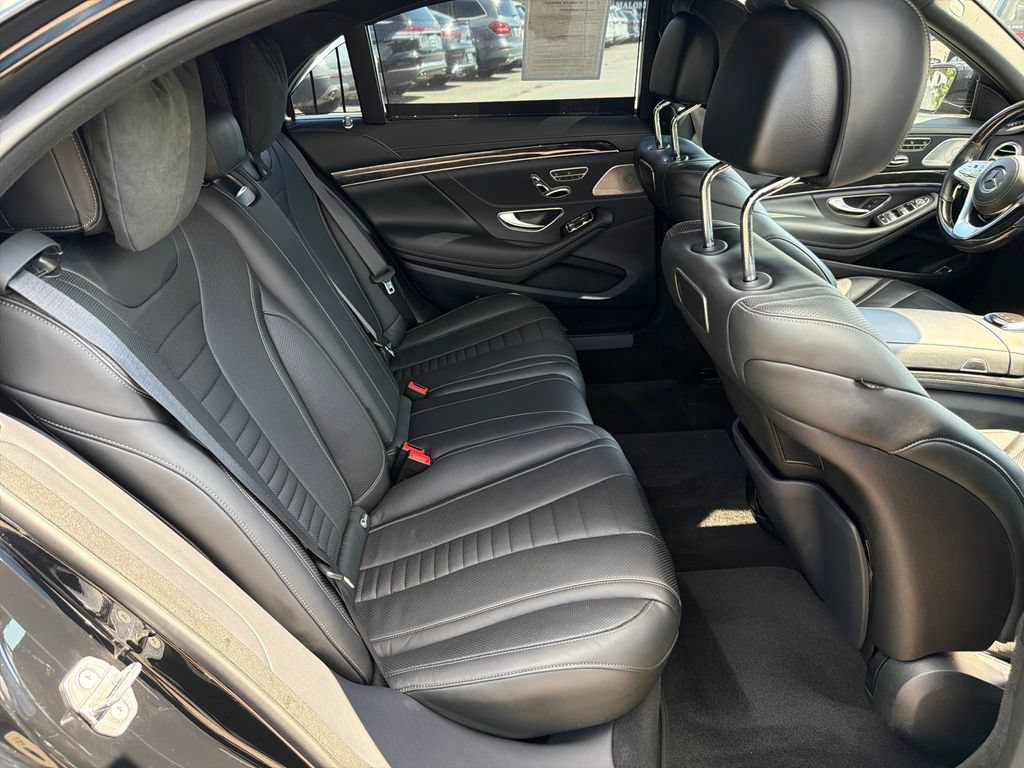 Used 2019 Mercedes-Benz S 560 Sedan image 15
