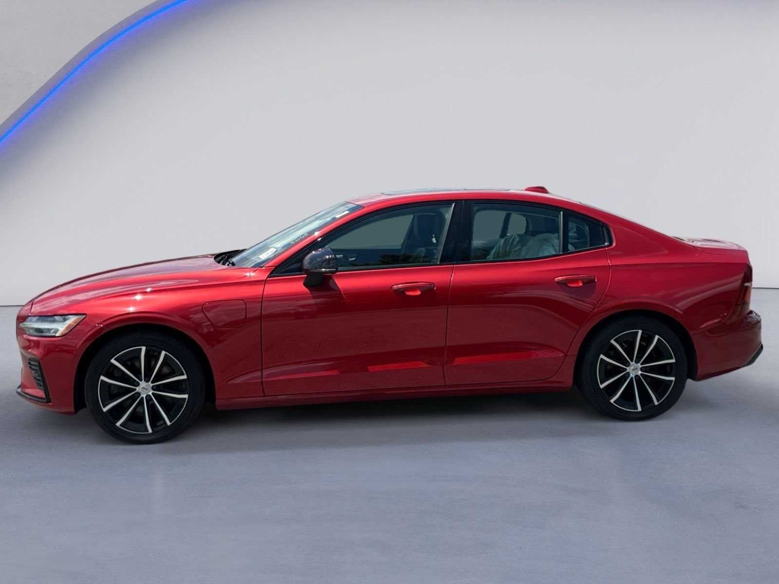 Used 2023 Volvo S60 T8 Plus AWD/4WD image 3